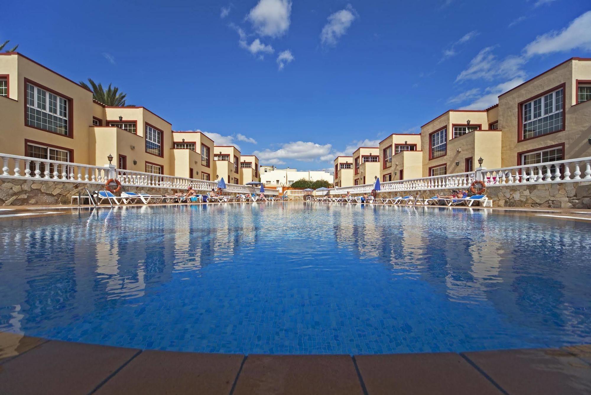 Apartamentos Maxorata Beach Corralejo Luaran gambar